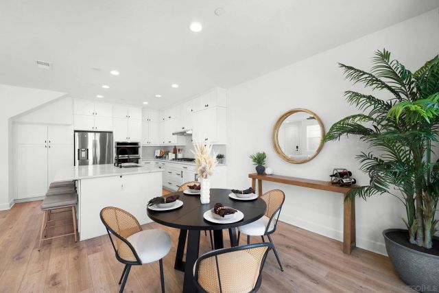 3034 Villeta Ave, Carlsbad, CA 92010