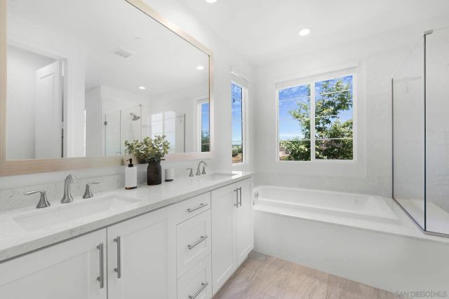3034 Villeta Ave, Carlsbad, CA 92010