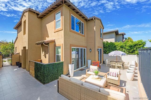 3034 Villeta Ave, Carlsbad, CA 92010