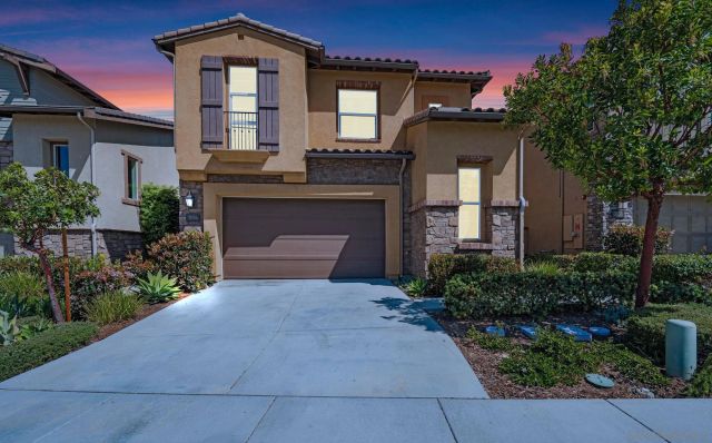 3034 Villeta Ave, Carlsbad, CA 92010