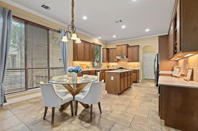 1343 River Forest DR, Round Rock, TX 78665