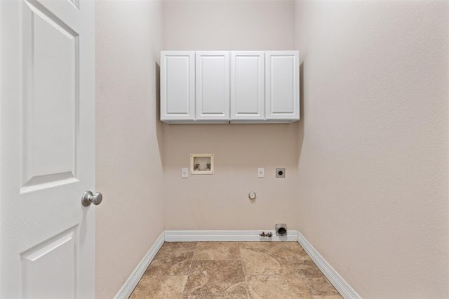 1343 River Forest DR, Round Rock, TX 78665
