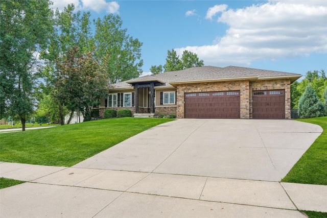 6648 Eagle Ridge Drive, Johnston, IA 50131