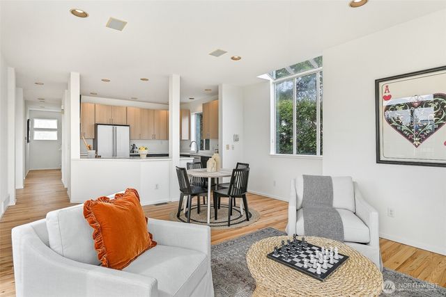 5208 S Willow Street, Seattle, WA 98118