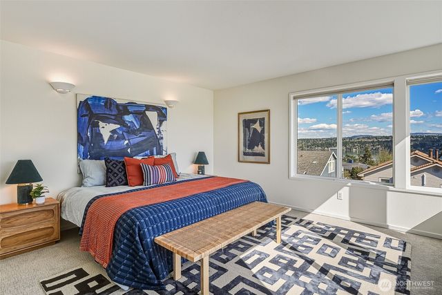 5208 S Willow Street, Seattle, WA 98118