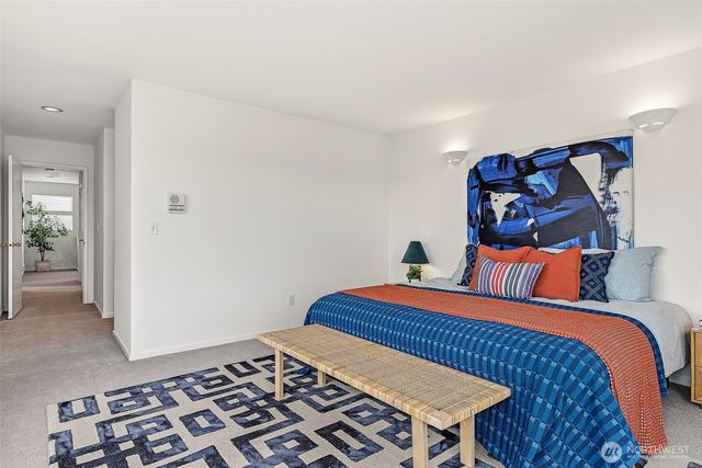 5208 S Willow Street, Seattle, WA 98118