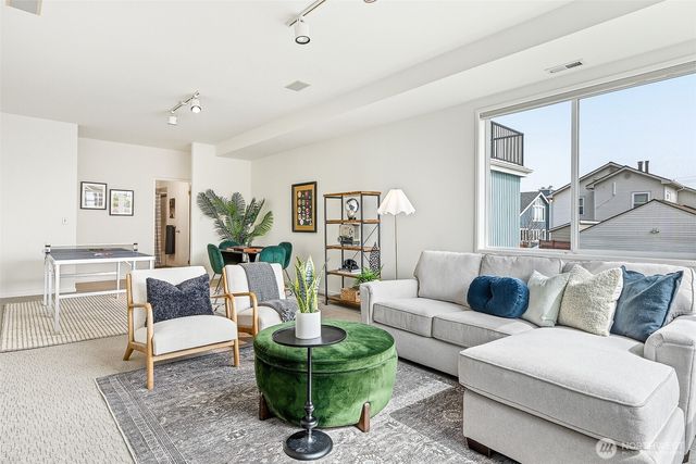 5208 S Willow Street, Seattle, WA 98118