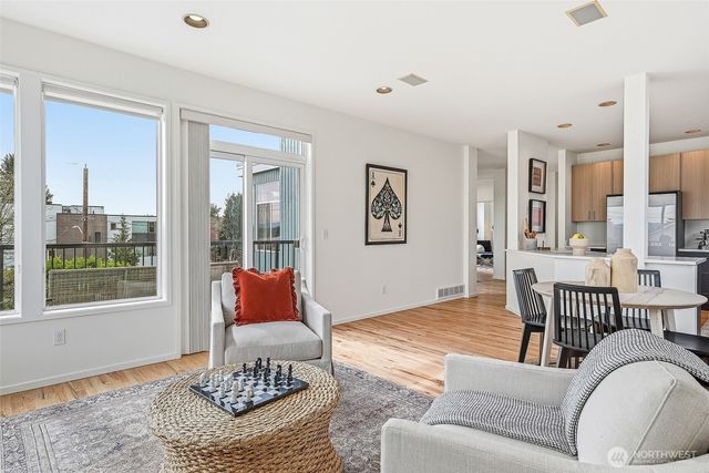 5208 S Willow Street, Seattle, WA 98118