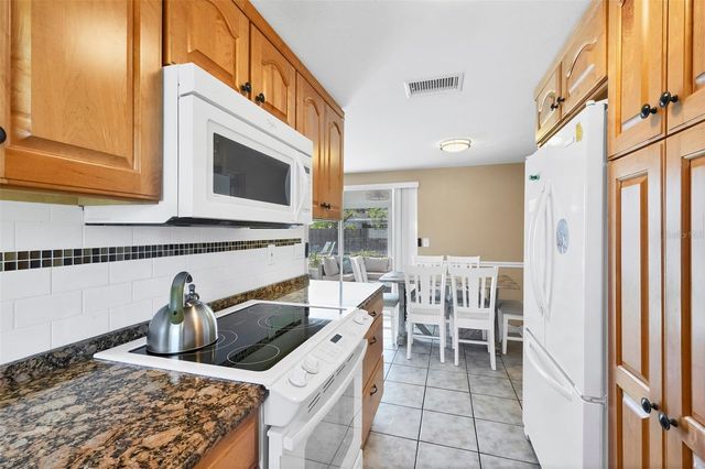 221 E WENTWORTH STREET, Englewood, FL 34223