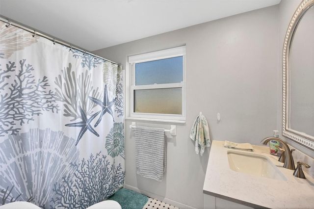 221 E WENTWORTH STREET, Englewood, FL 34223