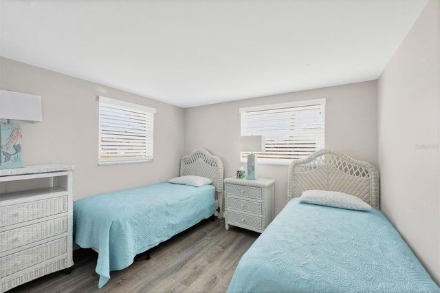 221 E WENTWORTH STREET, Englewood, FL 34223