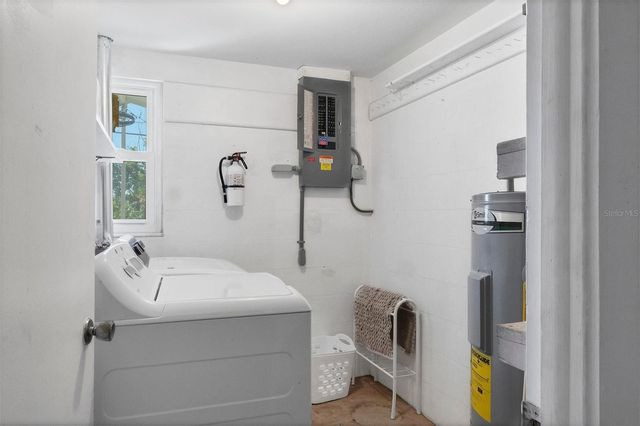 221 E WENTWORTH STREET, Englewood, FL 34223