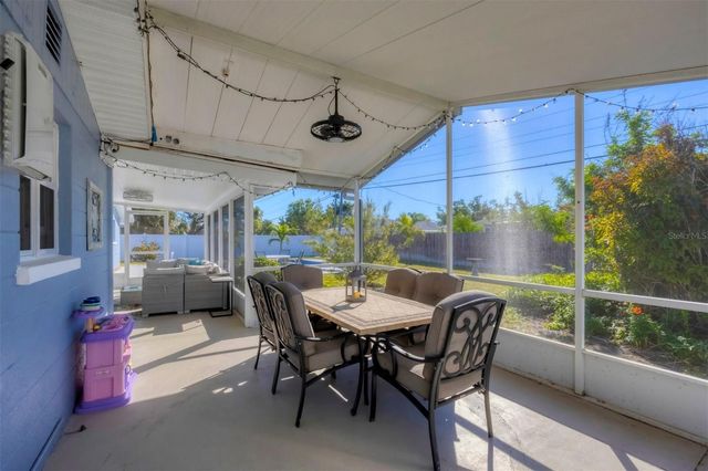 221 E WENTWORTH STREET, Englewood, FL 34223