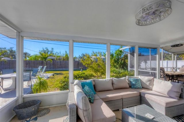 221 E WENTWORTH STREET, Englewood, FL 34223