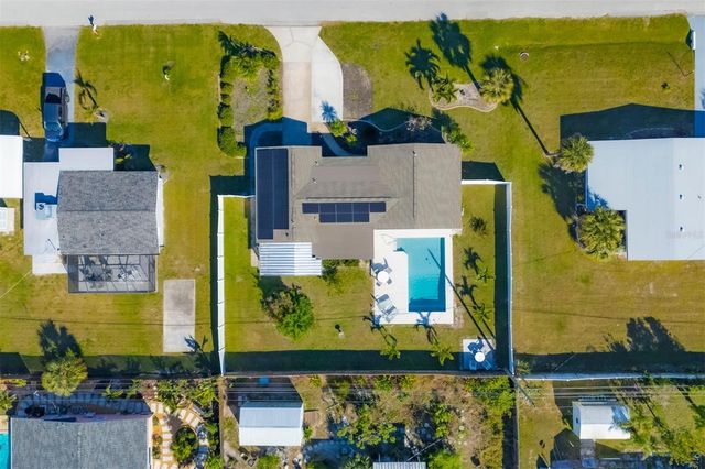 221 E WENTWORTH STREET, Englewood, FL 34223