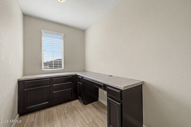 887 S SWALLOW Lane, Gilbert, AZ 85296