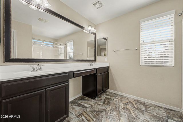887 S SWALLOW Lane, Gilbert, AZ 85296