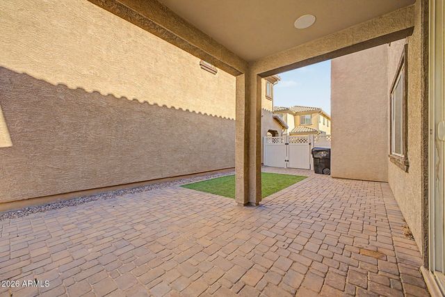 887 S SWALLOW Lane, Gilbert, AZ 85296