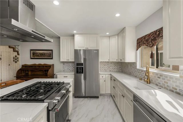 5743 Coke Avenue, Lakewood, CA 90712