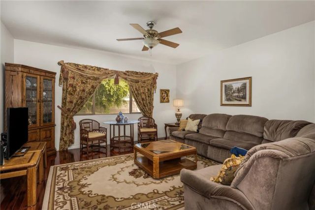 5743 Coke Avenue, Lakewood, CA 90712