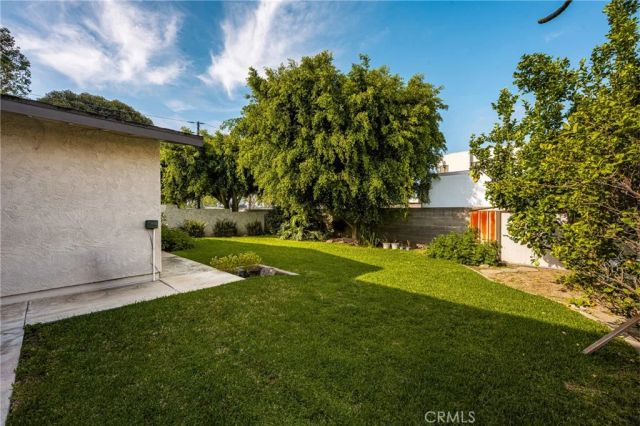 5743 Coke Avenue, Lakewood, CA 90712