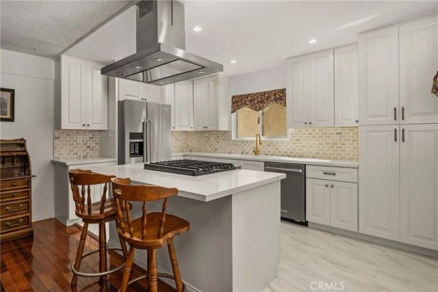 5743 Coke Avenue, Lakewood, CA 90712