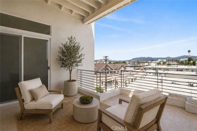 401 N Serrano PH3, Los Angeles, CA 90004