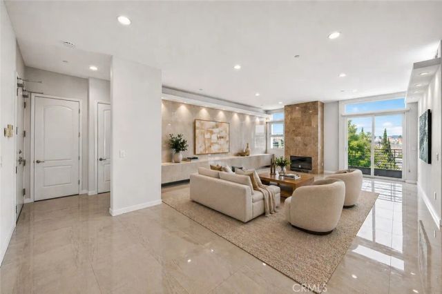 401 N Serrano PH3, Los Angeles, CA 90004