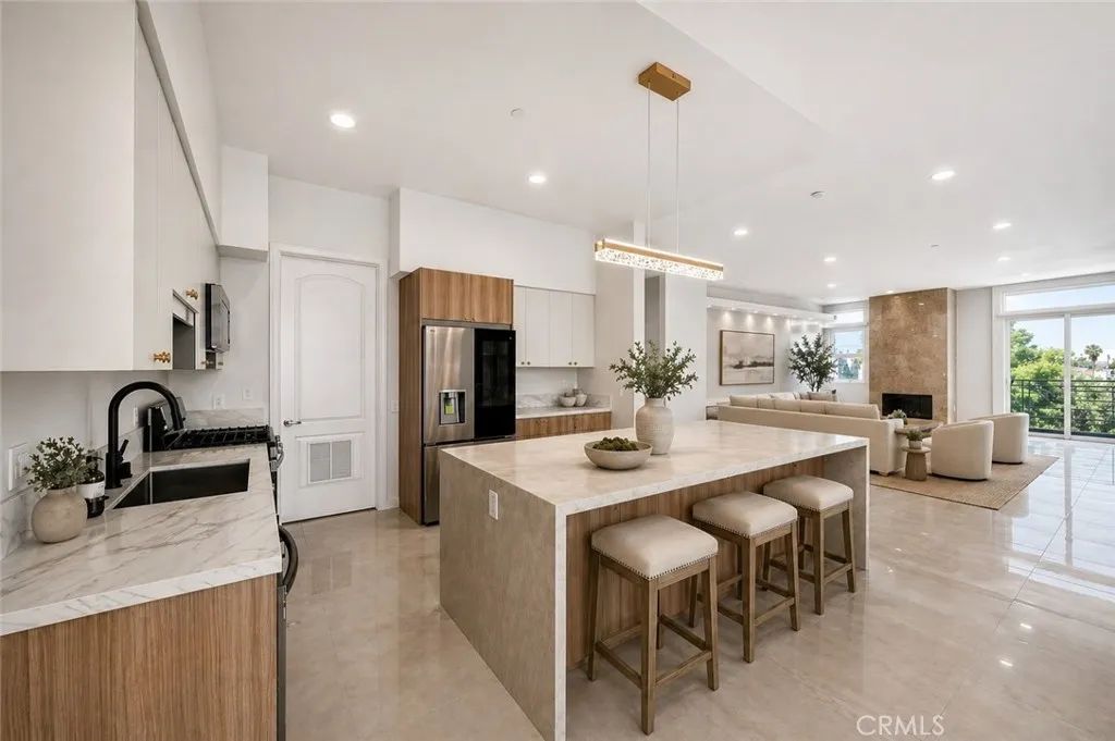 401 N Serrano PH3, Los Angeles, CA 90004