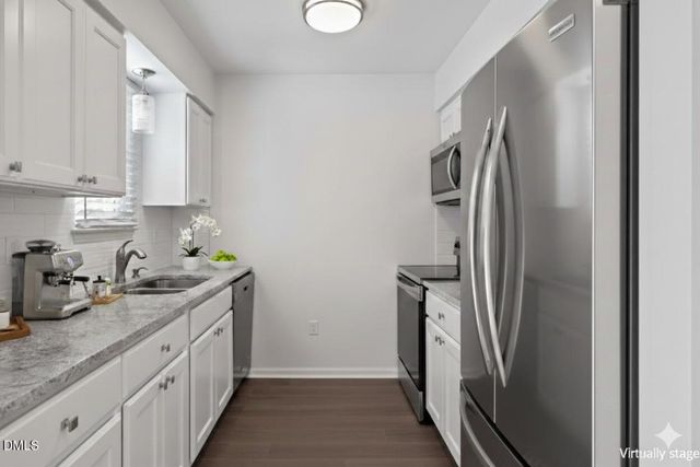 1102 Huntington Park Drive, Morrisville, NC 27560