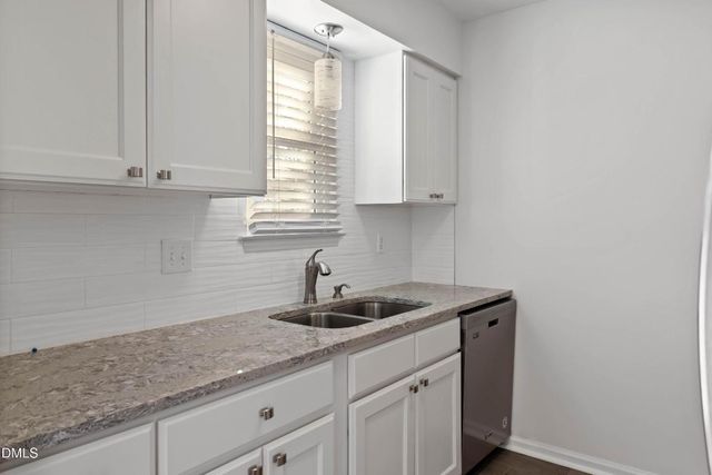 1102 Huntington Park Drive, Morrisville, NC 27560