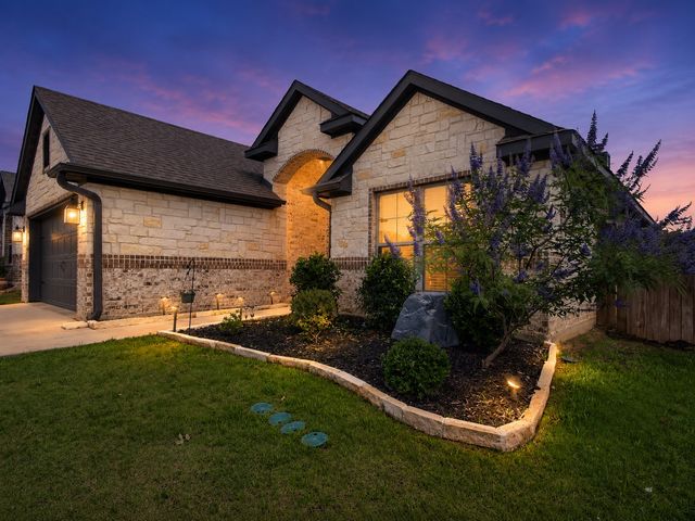 125 Maverick Lane, Pilot Point, TX 76258