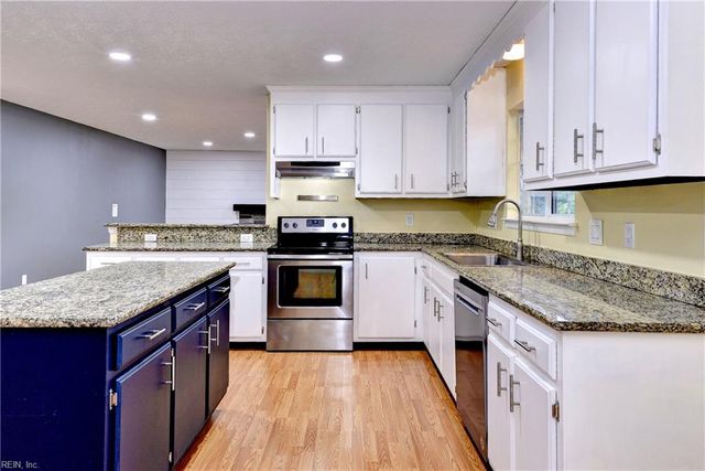132 Wellington DR, Williamsburg, VA 23185