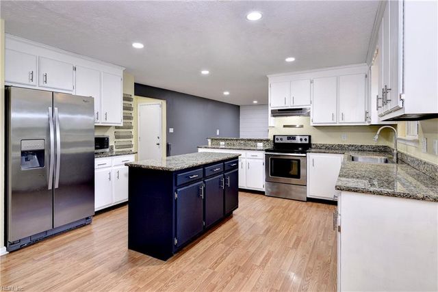 132 Wellington DR, Williamsburg, VA 23185