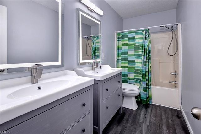 132 Wellington DR, Williamsburg, VA 23185