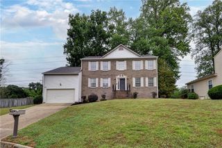 132 Wellington DR, Williamsburg, VA 23185