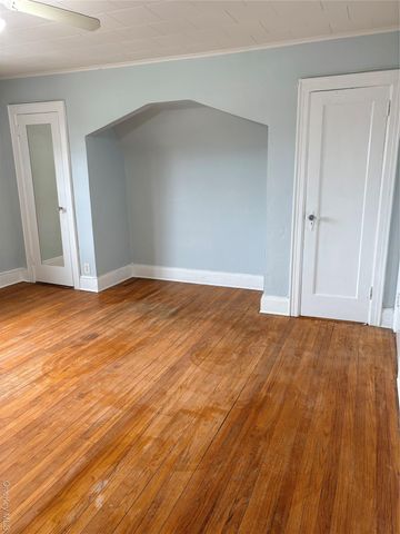 68 Fir Street, Valley Stream, NY 11580