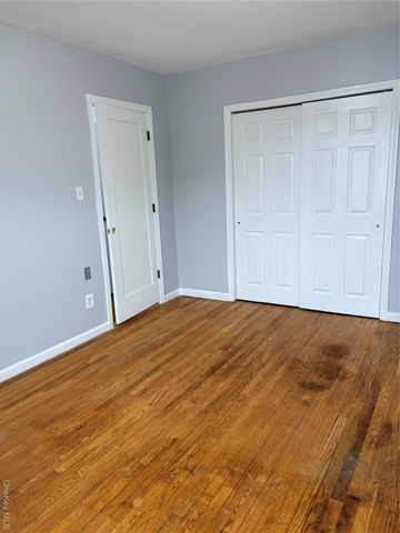 68 Fir Street, Valley Stream, NY 11580