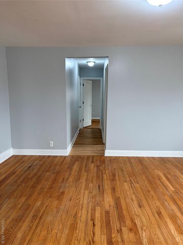 68 Fir Street, Valley Stream, NY 11580