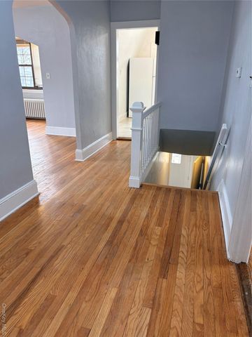 68 Fir Street, Valley Stream, NY 11580