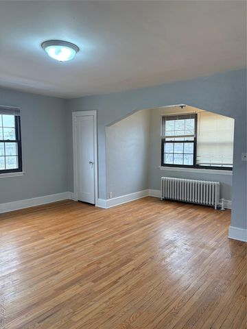 68 Fir Street, Valley Stream, NY 11580