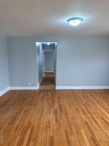 68 Fir Street, Valley Stream, NY 11580