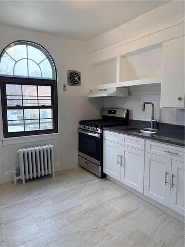 68 Fir Street, Valley Stream, NY 11580