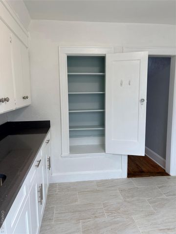 68 Fir Street, Valley Stream, NY 11580