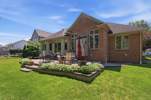 6241 Parliament Drive, Washington Twp, MI 48095