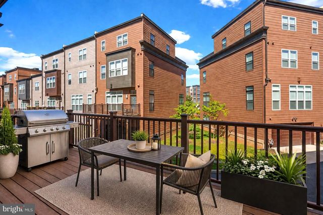 3927 CRANES BILL CT, Rockville, MD 20852