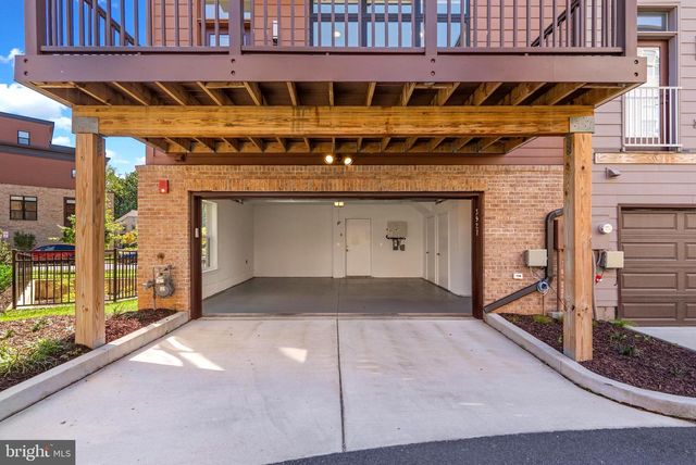 3927 CRANES BILL CT, Rockville, MD 20852