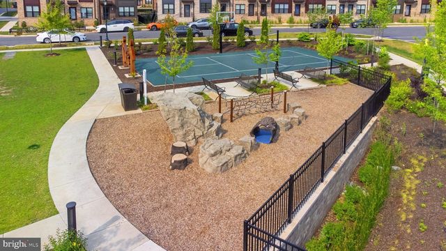 3927 CRANES BILL CT, Rockville, MD 20852
