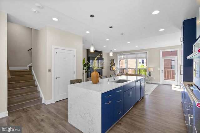 3927 CRANES BILL CT, Rockville, MD 20852