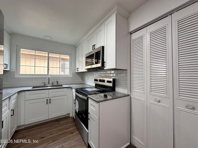 2538 GREEN SPRING Drive, Jacksonville, FL 32246